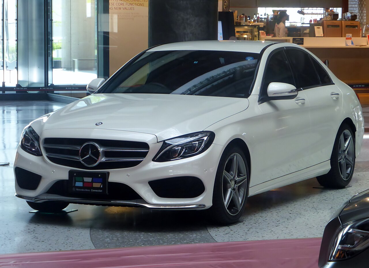 Mercedes-Benz C200 2024
